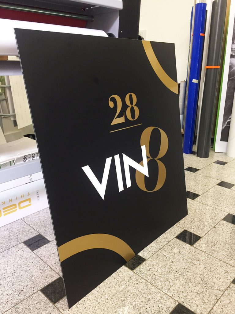 Panneau vin8